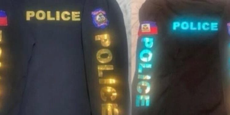 Port-au-Prince : les policiers interdits de porter des maillots frappés de l'écriture "POLICE"