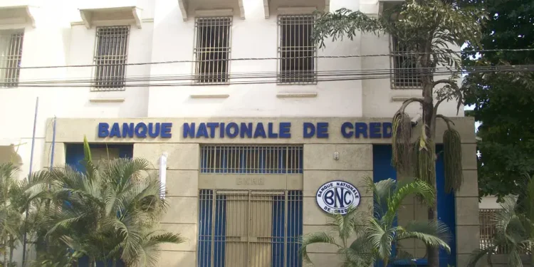 Gonaïves : Djimmy Constant, assistant directeur de la BNC, met les voiles avec plusieurs millions de gourdes