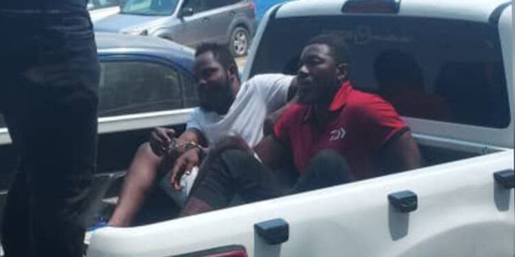 La population a lynché un policier et un ex-employé du CEP | Haiti News La population a lynché un policier et un ex-employé du CEP