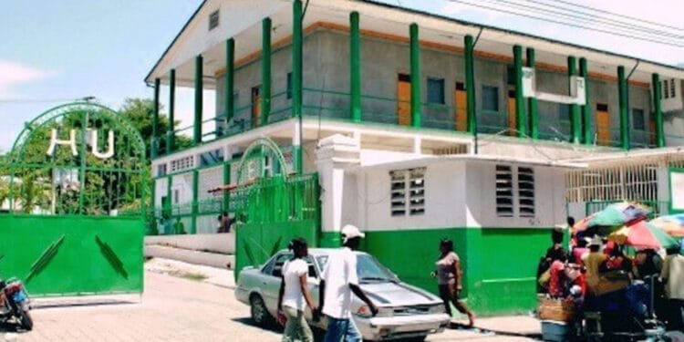 L’hôpital général tombe sous le contrôle des gangs armés.