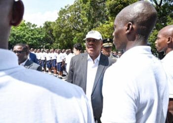 Le Premier ministre Garry Conille au cœur de la formation des aspirants policiers