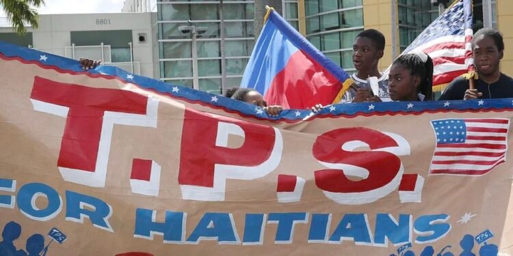 Les Haïtiens de Springfield rencontrent des obstacles pour renouveler leur passeport