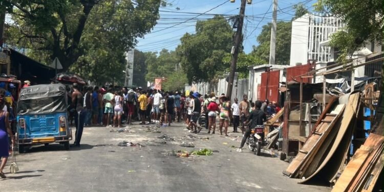 Haïti : les déplacés de Delmas et de Solino poursuivent leur mobilisation